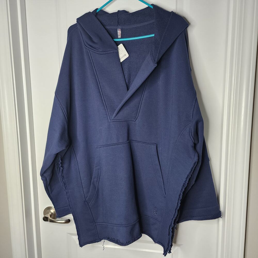 Large | Free People Movement | NWT | Free Spirit Tunic Sweatshirt Navy Blue